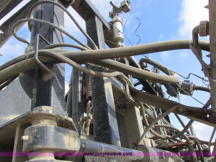 image for item I8876 2005 SpraCoupe 7650 self-propelled sprayer