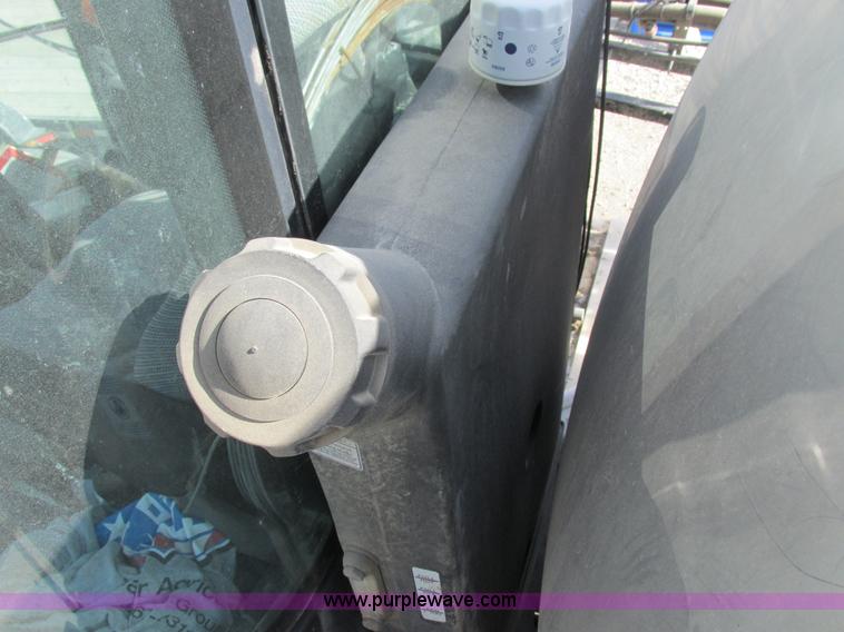 image for item I8876 2005 SpraCoupe 7650 self-propelled sprayer