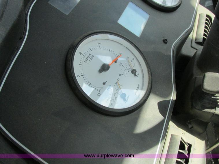 image for item I8876 2005 SpraCoupe 7650 self-propelled sprayer