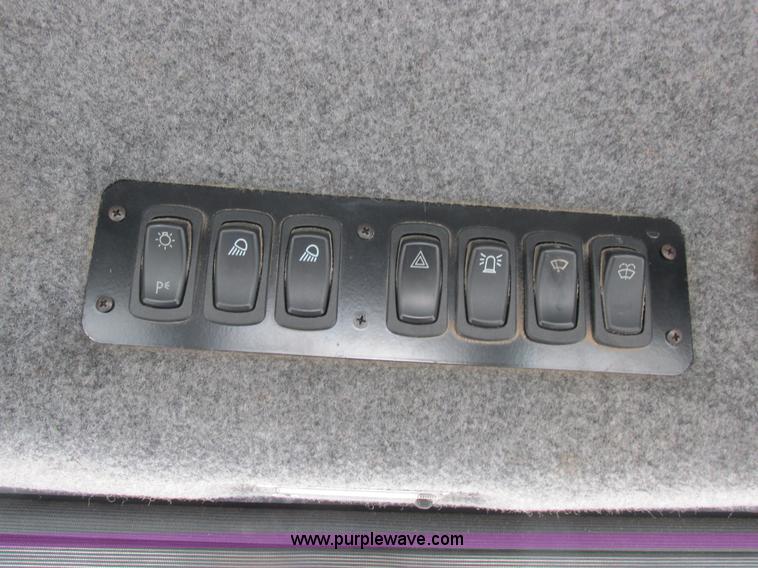 image for item I8876 2005 SpraCoupe 7650 self-propelled sprayer