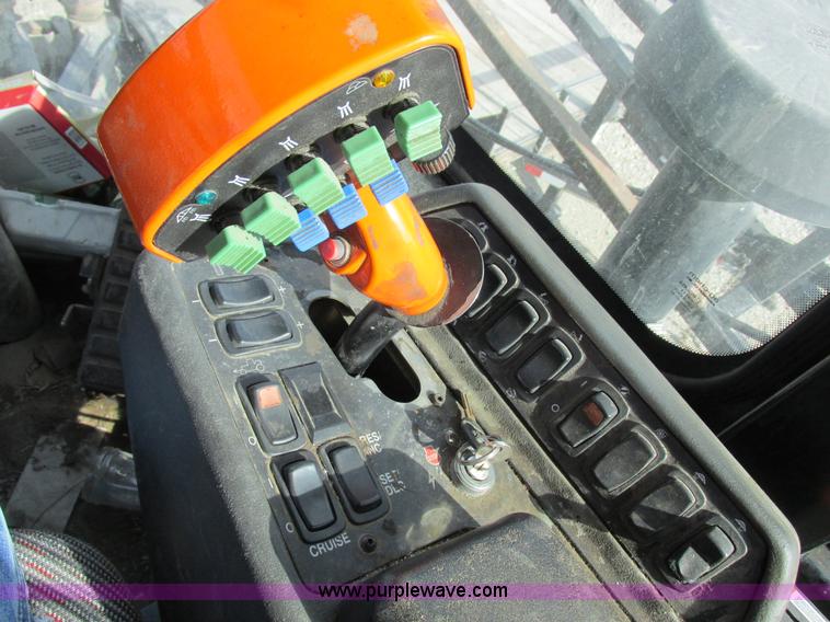 image for item I8876 2005 SpraCoupe 7650 self-propelled sprayer