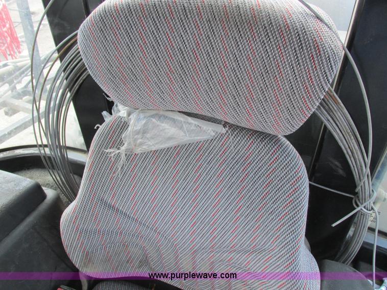 image for item I8876 2005 SpraCoupe 7650 self-propelled sprayer