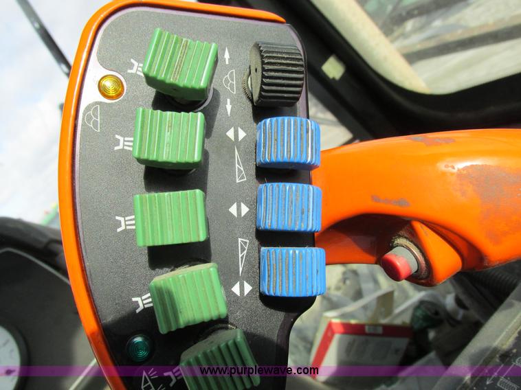 image for item I8876 2005 SpraCoupe 7650 self-propelled sprayer