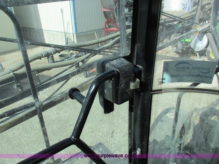 image for item I8876 2005 SpraCoupe 7650 self-propelled sprayer