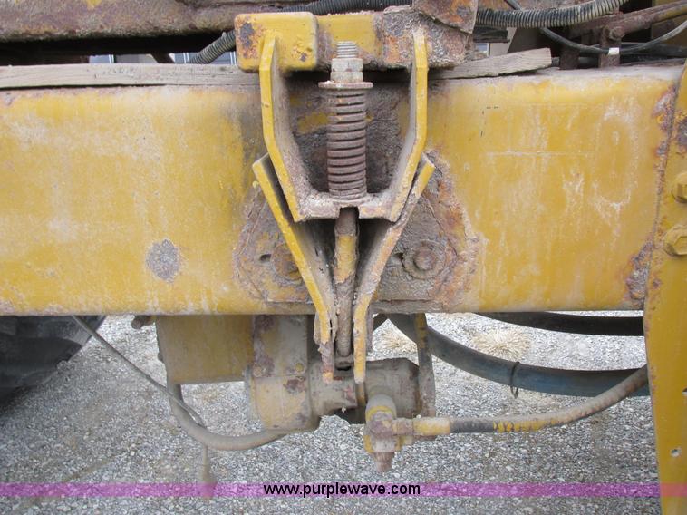 image for item I8877 1996 Ag-Chem TerraGator 1844 self-propelled applicator