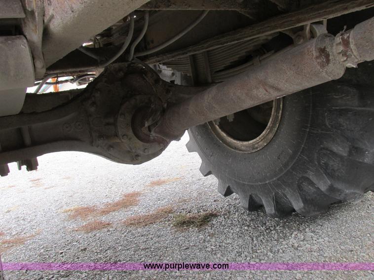 image for item I8877 1996 Ag-Chem TerraGator 1844 self-propelled applicator