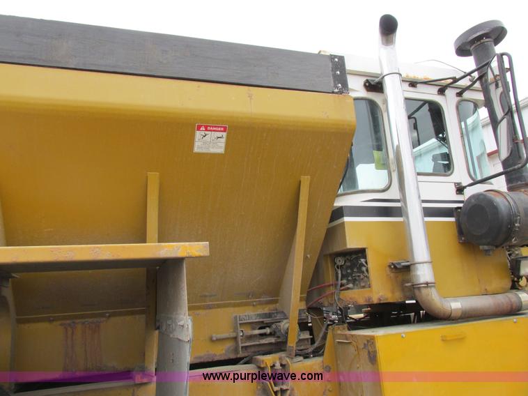 image for item I8877 1996 Ag-Chem TerraGator 1844 self-propelled applicator