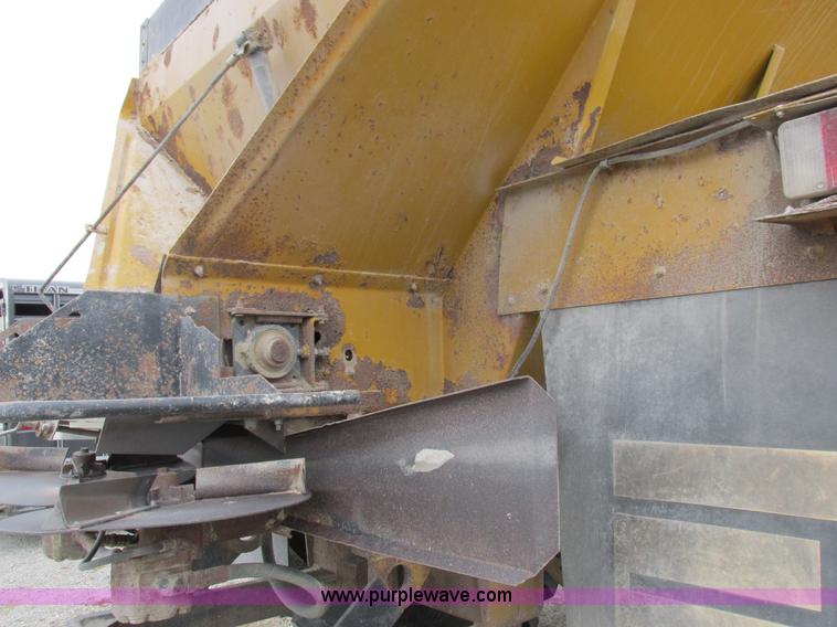 image for item I8877 1996 Ag-Chem TerraGator 1844 self-propelled applicator