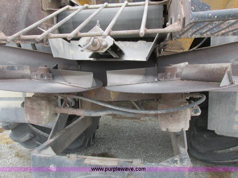 image for item I8877 1996 Ag-Chem TerraGator 1844 self-propelled applicator