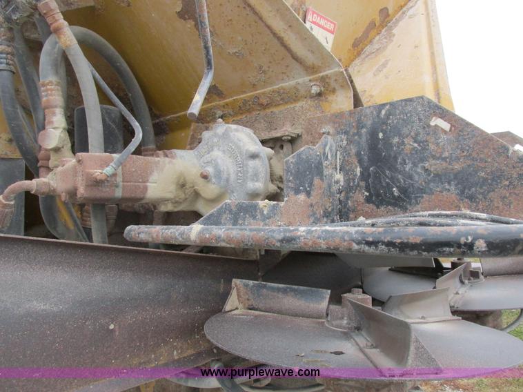 image for item I8877 1996 Ag-Chem TerraGator 1844 self-propelled applicator