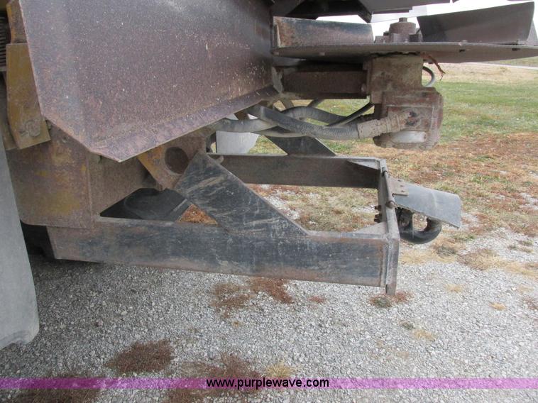 image for item I8877 1996 Ag-Chem TerraGator 1844 self-propelled applicator