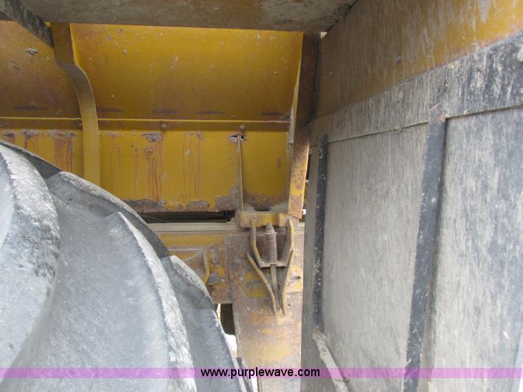 image for item I8877 1996 Ag-Chem TerraGator 1844 self-propelled applicator