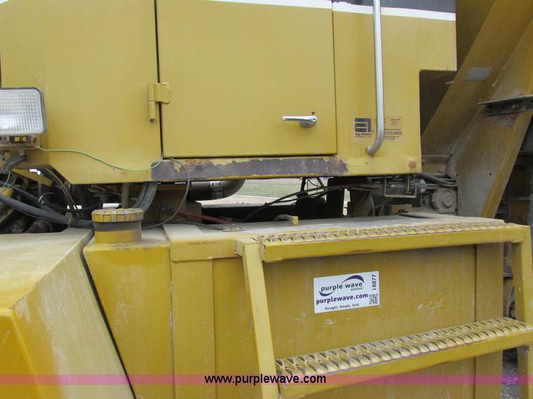 image for item I8877 1996 Ag-Chem TerraGator 1844 self-propelled applicator