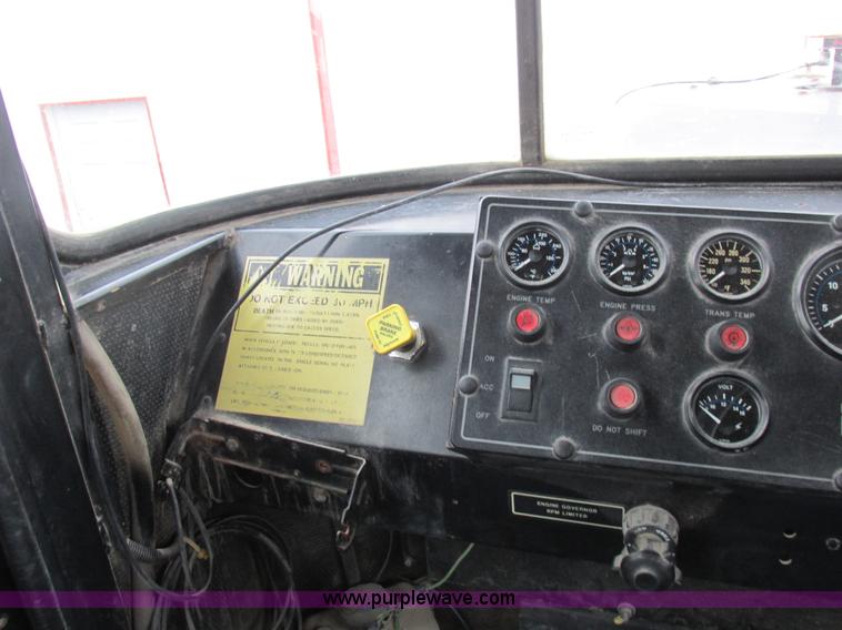 image for item I8877 1996 Ag-Chem TerraGator 1844 self-propelled applicator