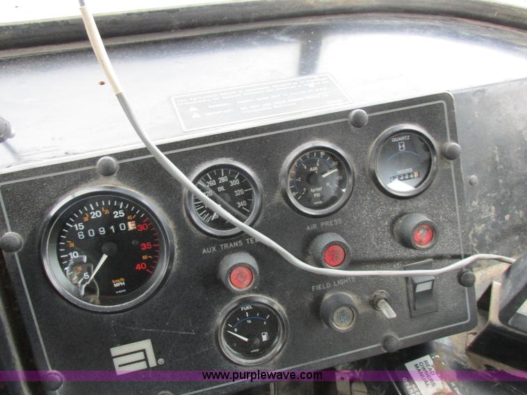 image for item I8877 1996 Ag-Chem TerraGator 1844 self-propelled applicator