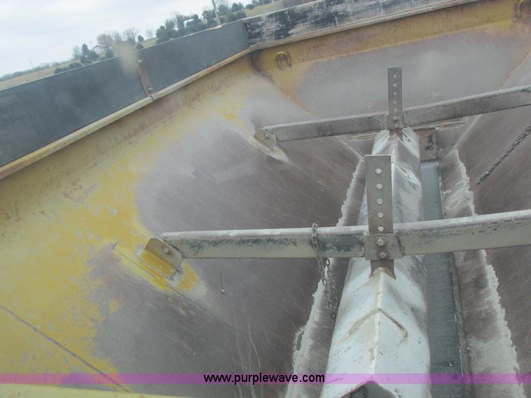 image for item I8877 1996 Ag-Chem TerraGator 1844 self-propelled applicator