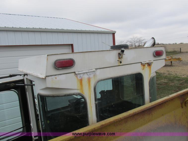 image for item I8877 1996 Ag-Chem TerraGator 1844 self-propelled applicator