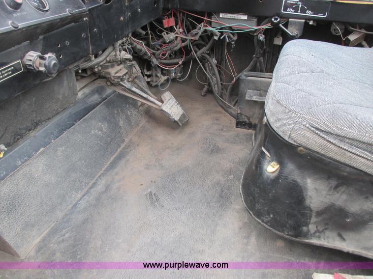 image for item I8877 1996 Ag-Chem TerraGator 1844 self-propelled applicator