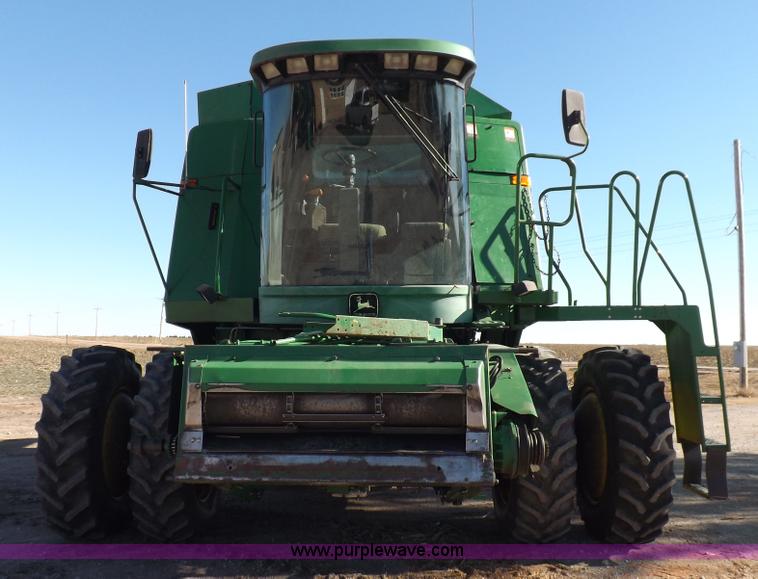 image for item K3033 1995 John Deere 9600 combine
