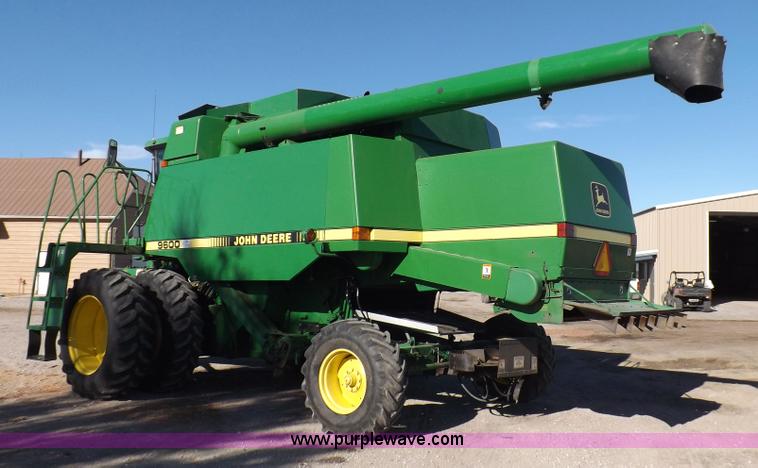 image for item K3033 1995 John Deere 9600 combine