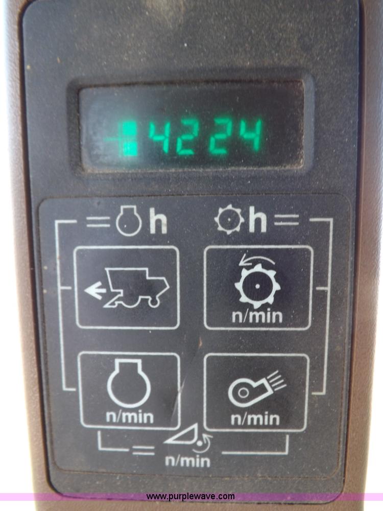 image for item K3033 1995 John Deere 9600 combine