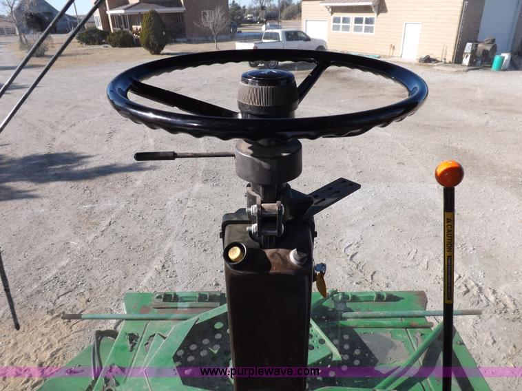 image for item K3033 1995 John Deere 9600 combine