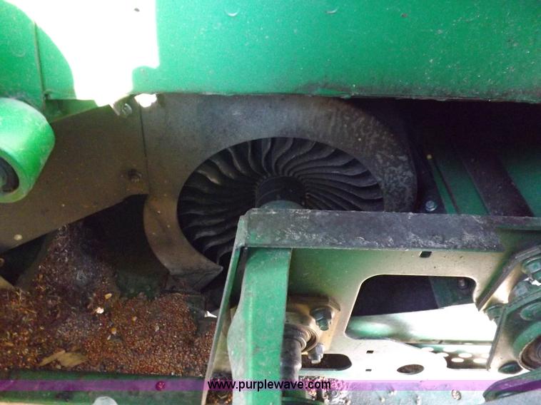 image for item K3033 1995 John Deere 9600 combine