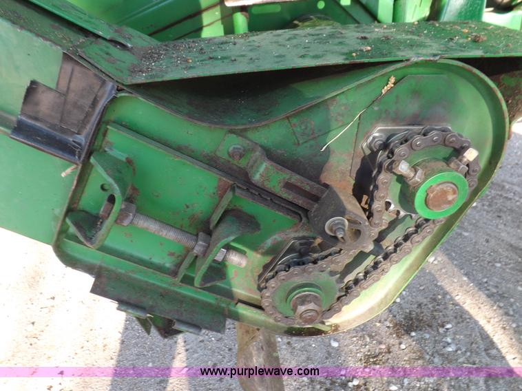image for item K3033 1995 John Deere 9600 combine