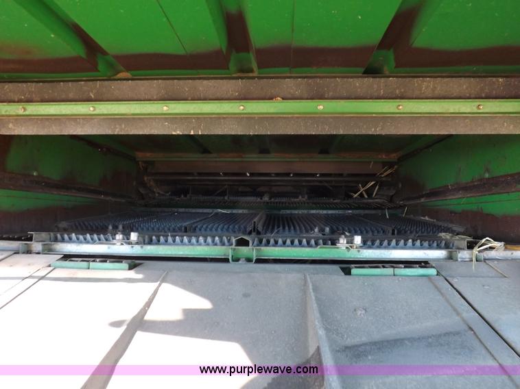 image for item K3033 1995 John Deere 9600 combine