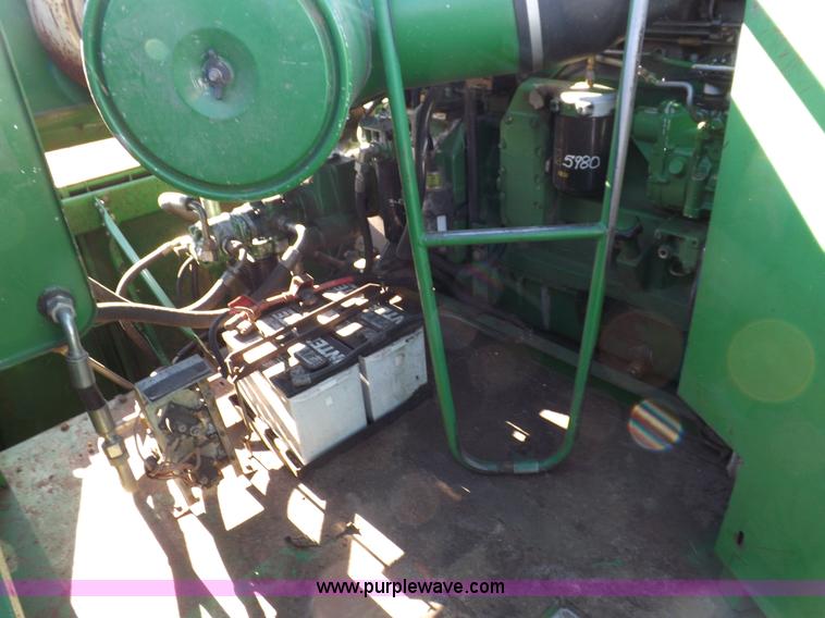 image for item K3033 1995 John Deere 9600 combine