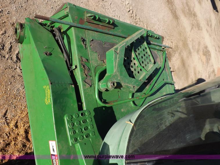 image for item K3033 1995 John Deere 9600 combine