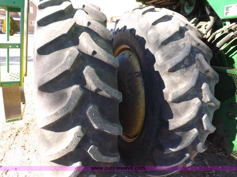 image for item K3033 1995 John Deere 9600 combine