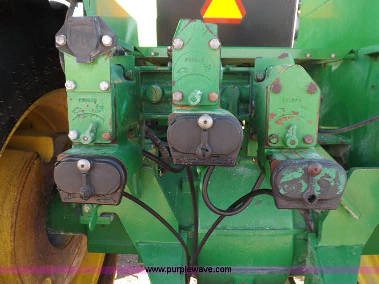 image for item K3041 1996 John Deere 8870 4WD tractor