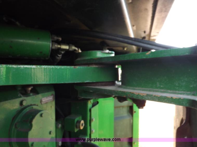 image for item K3041 1996 John Deere 8870 4WD tractor