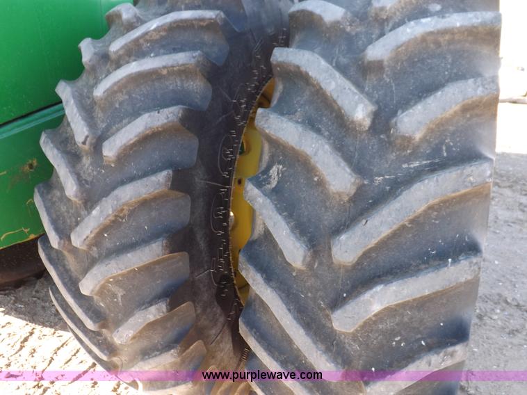 image for item K3041 1996 John Deere 8870 4WD tractor