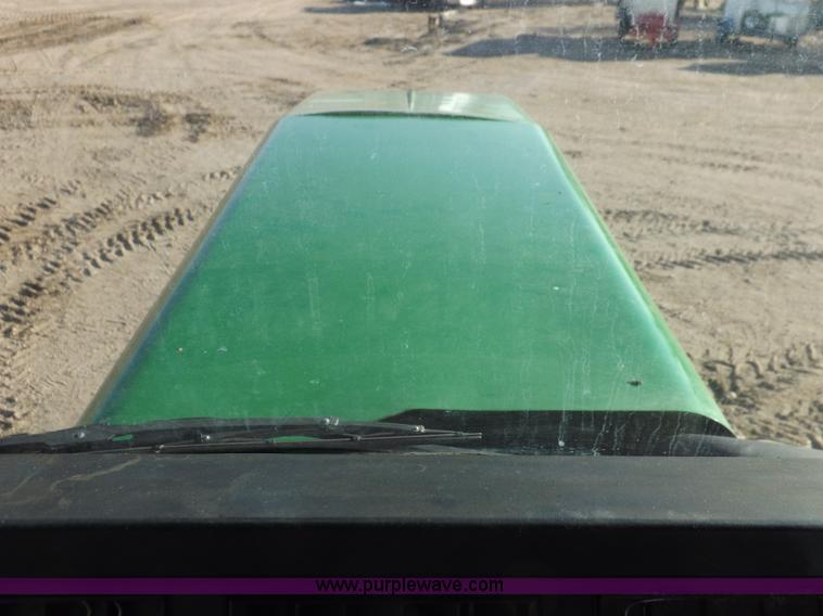 image for item K3041 1996 John Deere 8870 4WD tractor