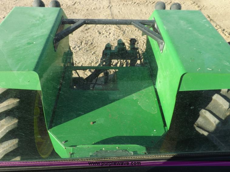 image for item K3041 1996 John Deere 8870 4WD tractor