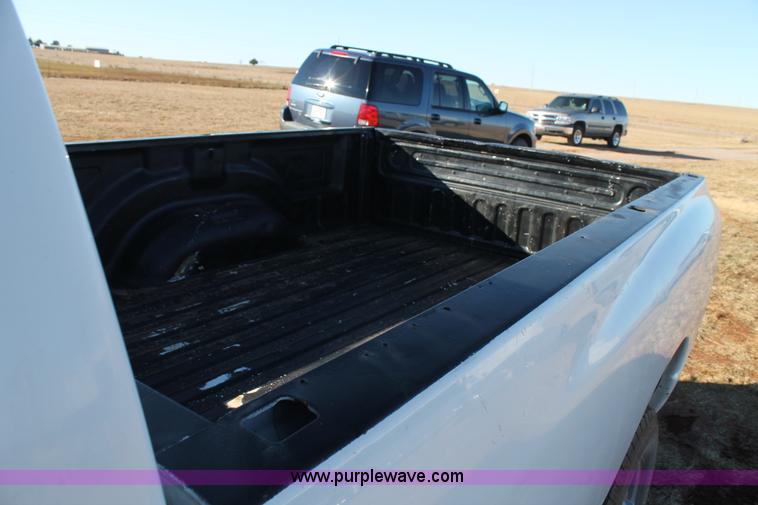 image for item AO9644 2005 Dodge Ram 2500 pickup truck