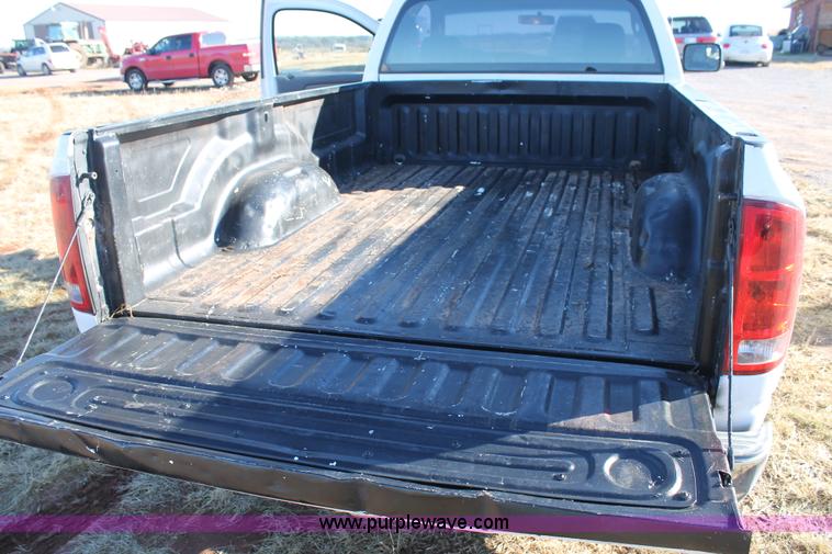 image for item AO9644 2005 Dodge Ram 2500 pickup truck
