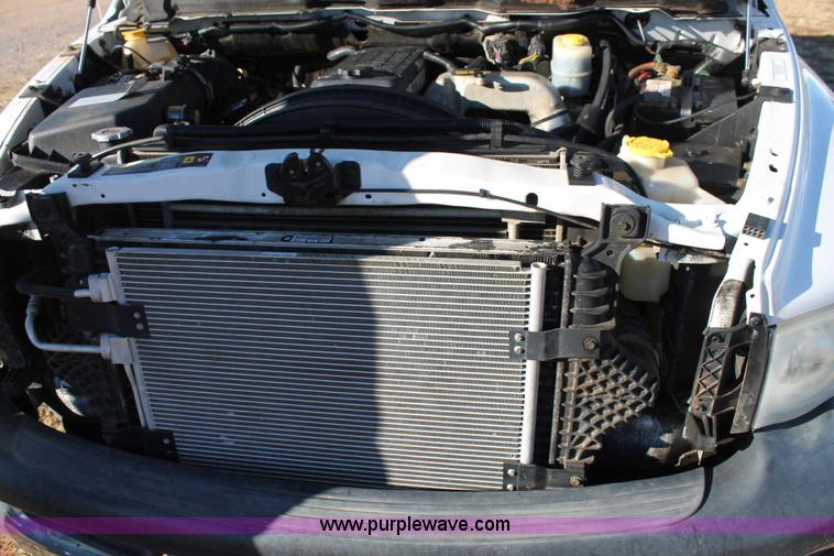 image for item AO9644 2005 Dodge Ram 2500 pickup truck