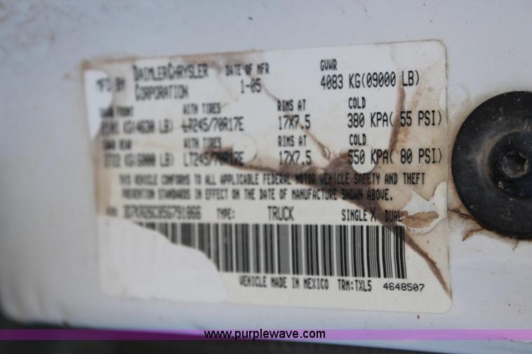 image for item AO9644 2005 Dodge Ram 2500 pickup truck