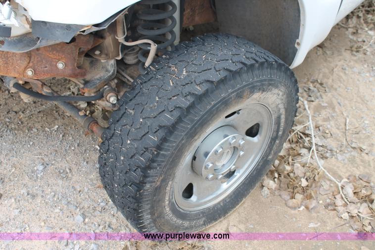 image for item AO9728 2006 Ford F250 Super Duty XLT pickup truck