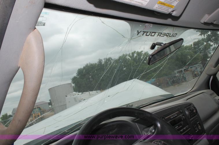 image for item AO9728 2006 Ford F250 Super Duty XLT pickup truck