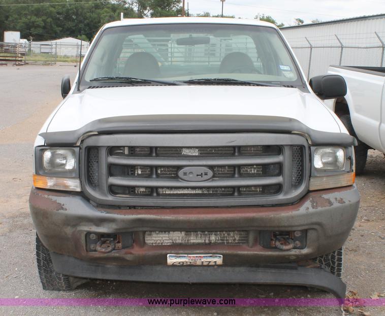 image for item AO9729 2002 Ford F250 Super Duty XL SuperCab cab and chassis