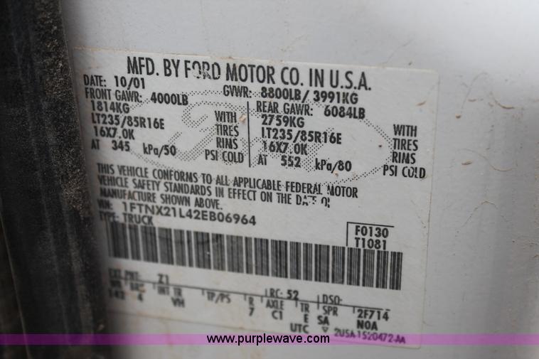 image for item AO9729 2002 Ford F250 Super Duty XL SuperCab cab and chassis