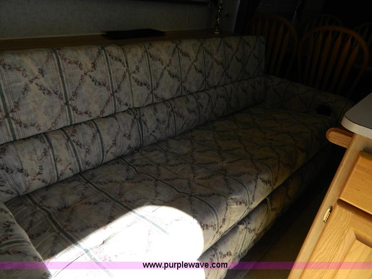 image for item AQ9438 1998 Ex-Cel E325TRW camper