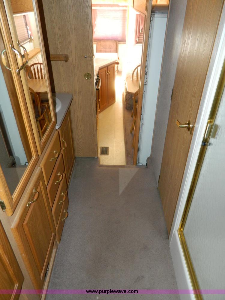 image for item AQ9438 1998 Ex-Cel E325TRW camper