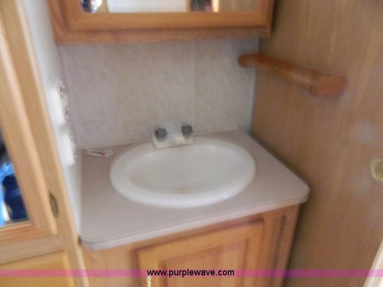 image for item AQ9438 1998 Ex-Cel E325TRW camper