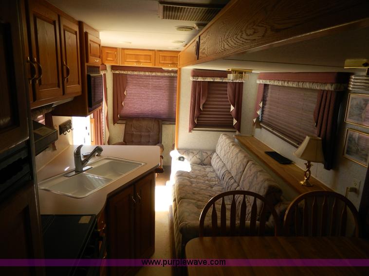 image for item AQ9438 1998 Ex-Cel E325TRW camper