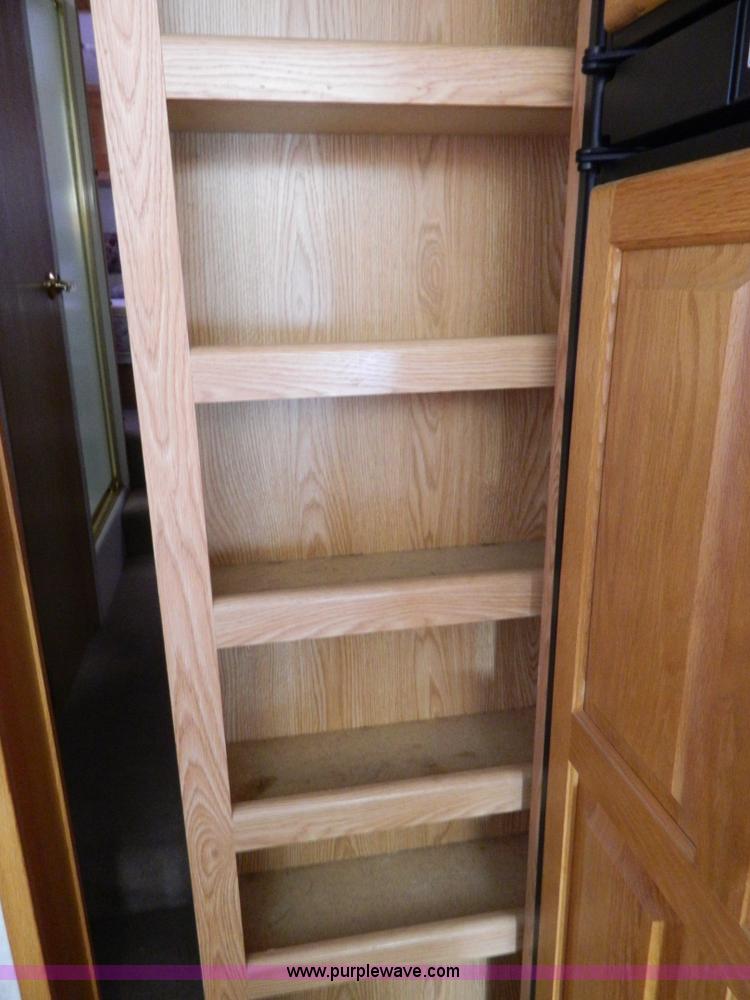 image for item AQ9438 1998 Ex-Cel E325TRW camper